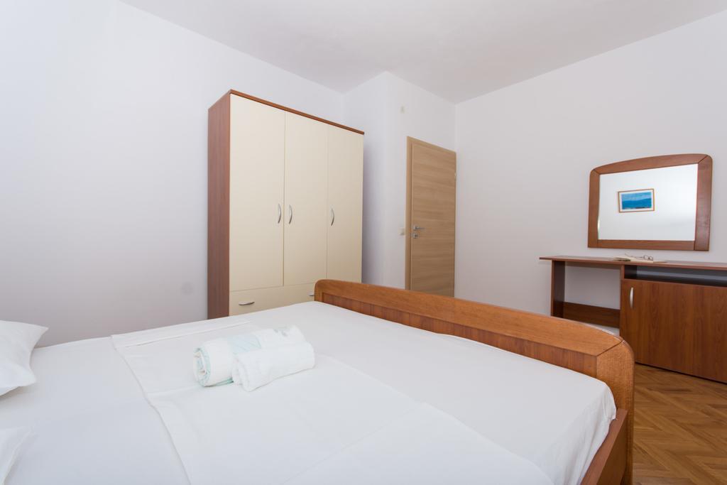 Apartmani Gaube Traù Esterno foto