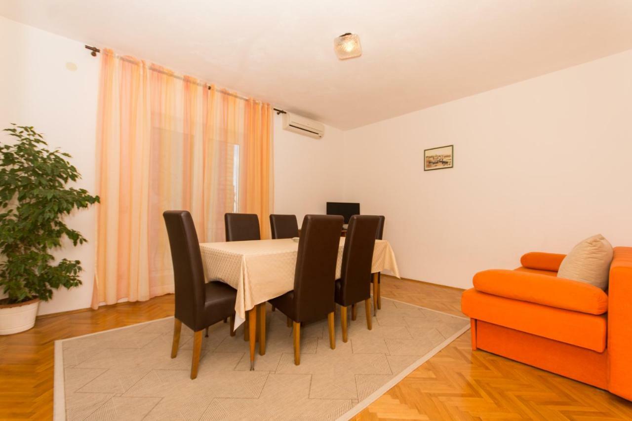 Apartmani Gaube Traù Esterno foto