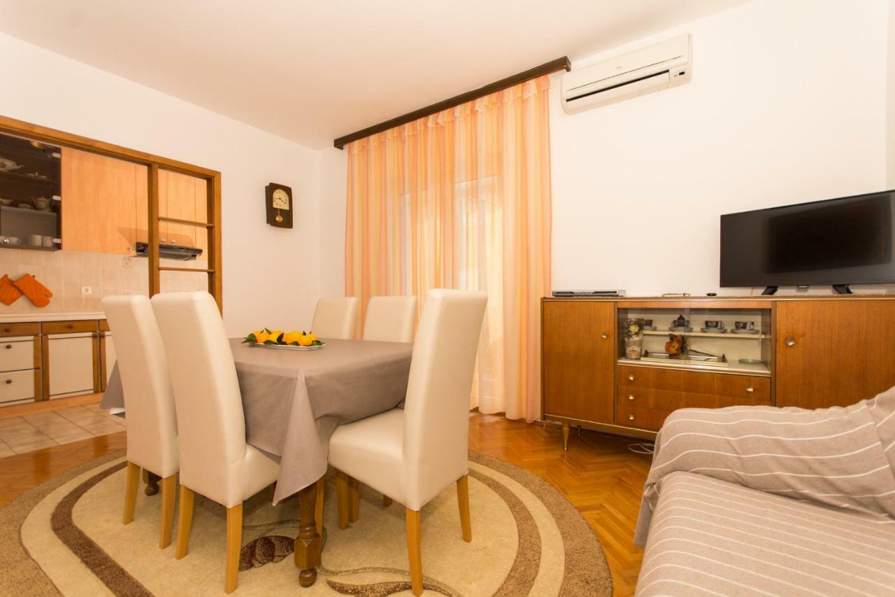 Apartmani Gaube Traù Esterno foto
